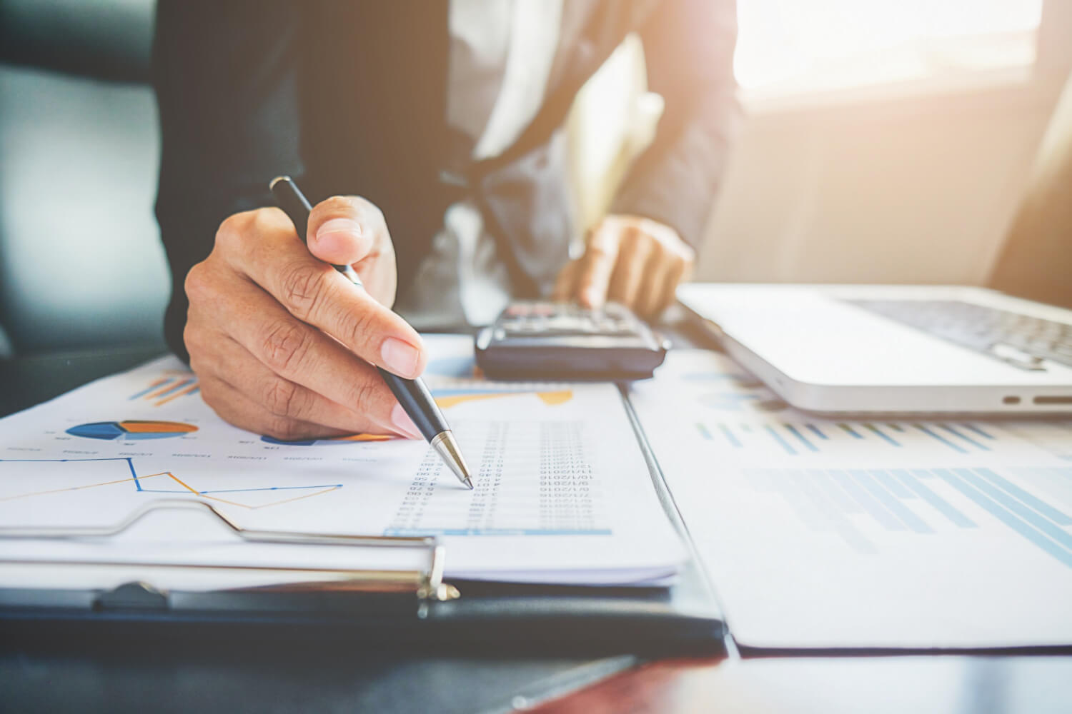 bookkeeper-services-vs-diy
